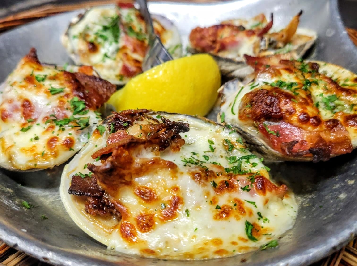 Harrison's Harbor Watch Restaurant & Raw Bar