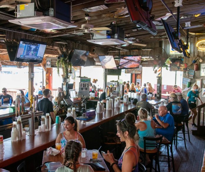 Macky's Bayside Bar & Grill - OceanCity.com